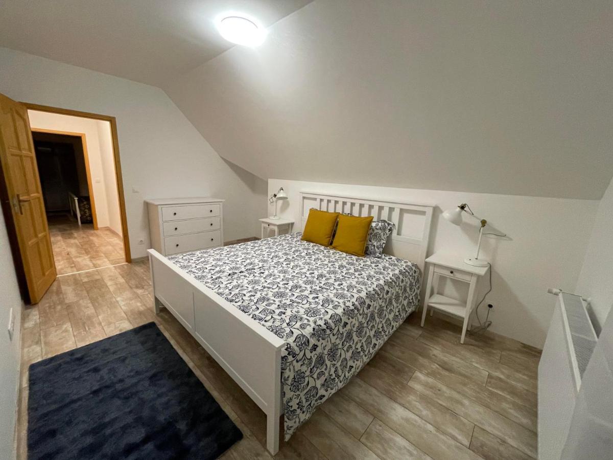 Taverna Apartman Монор Екстериор снимка