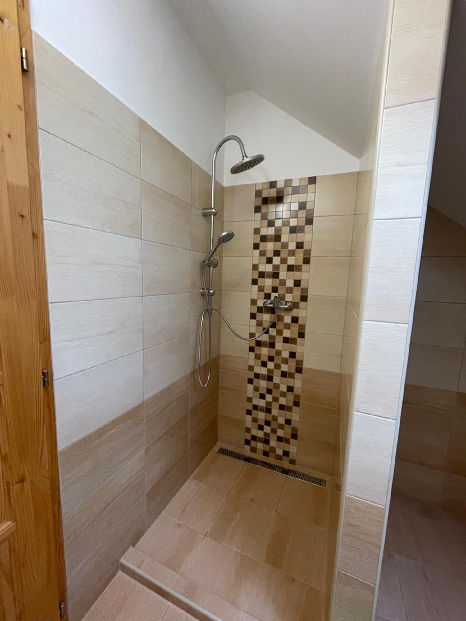 Taverna Apartman Монор Екстериор снимка